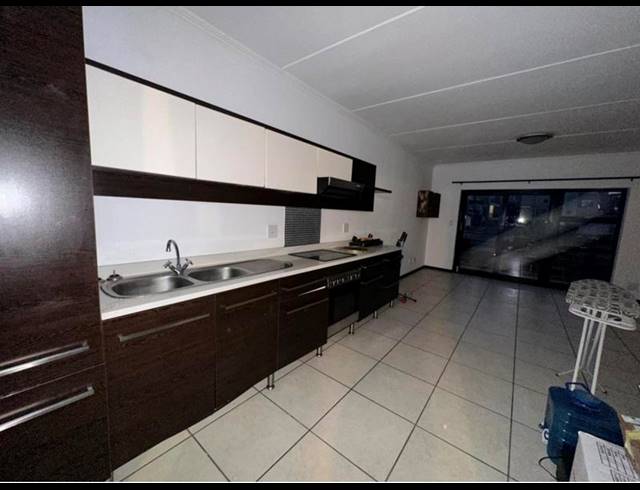 2 BEDROOM PROPERTY TO RENT IN GREENSTONE HILL